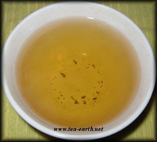 Yunnan Yue Guang Bai 2010